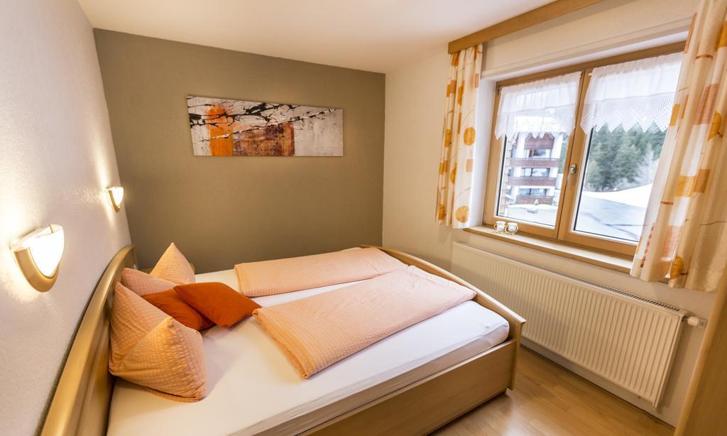 Haus Annette Aparthotel Schröcken Exterior foto